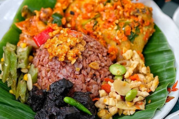 Referensi Tempat Makan Siang Di Jakarta